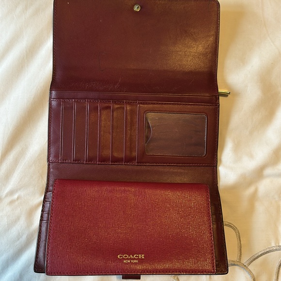 Coach full sized wallet - Picture 11 of 11